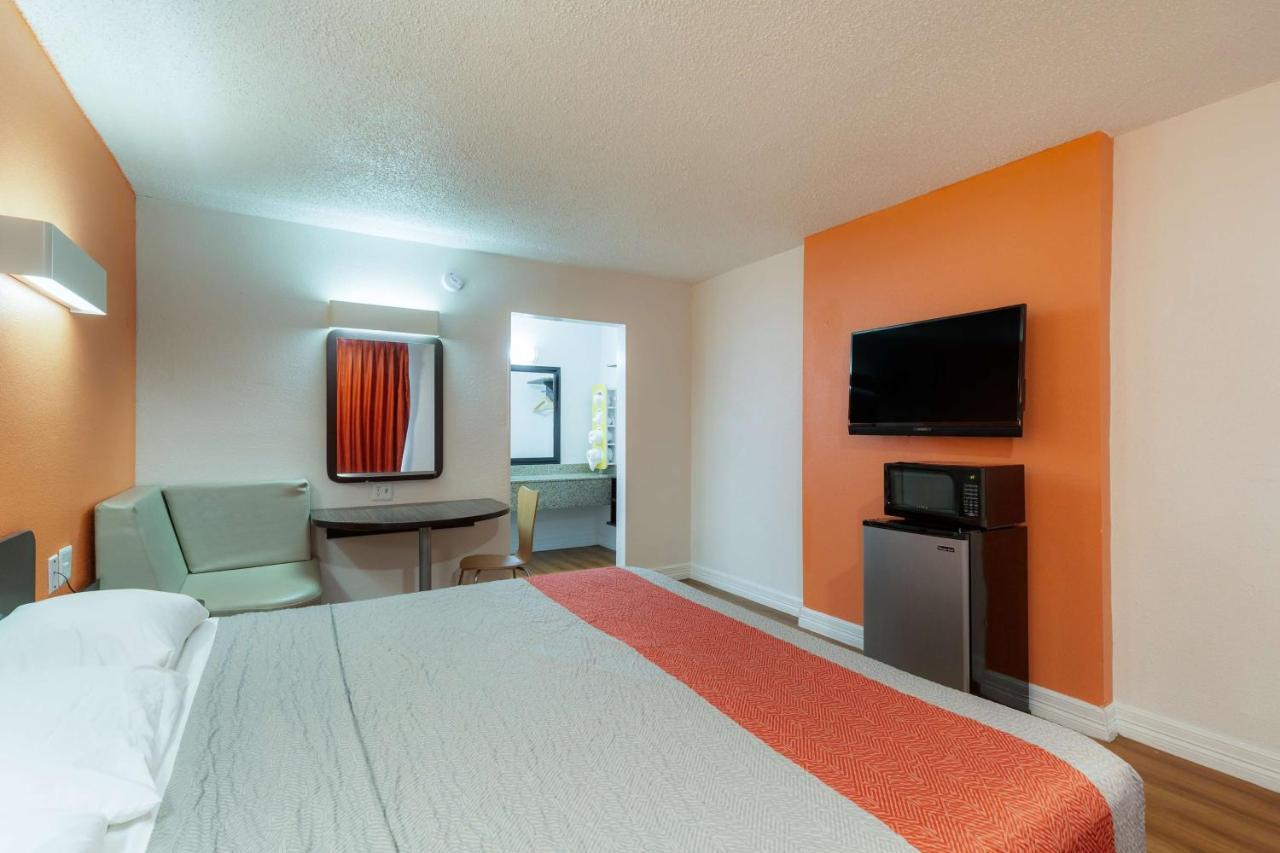 Motel 6-Houston, Tx - East Exterior photo